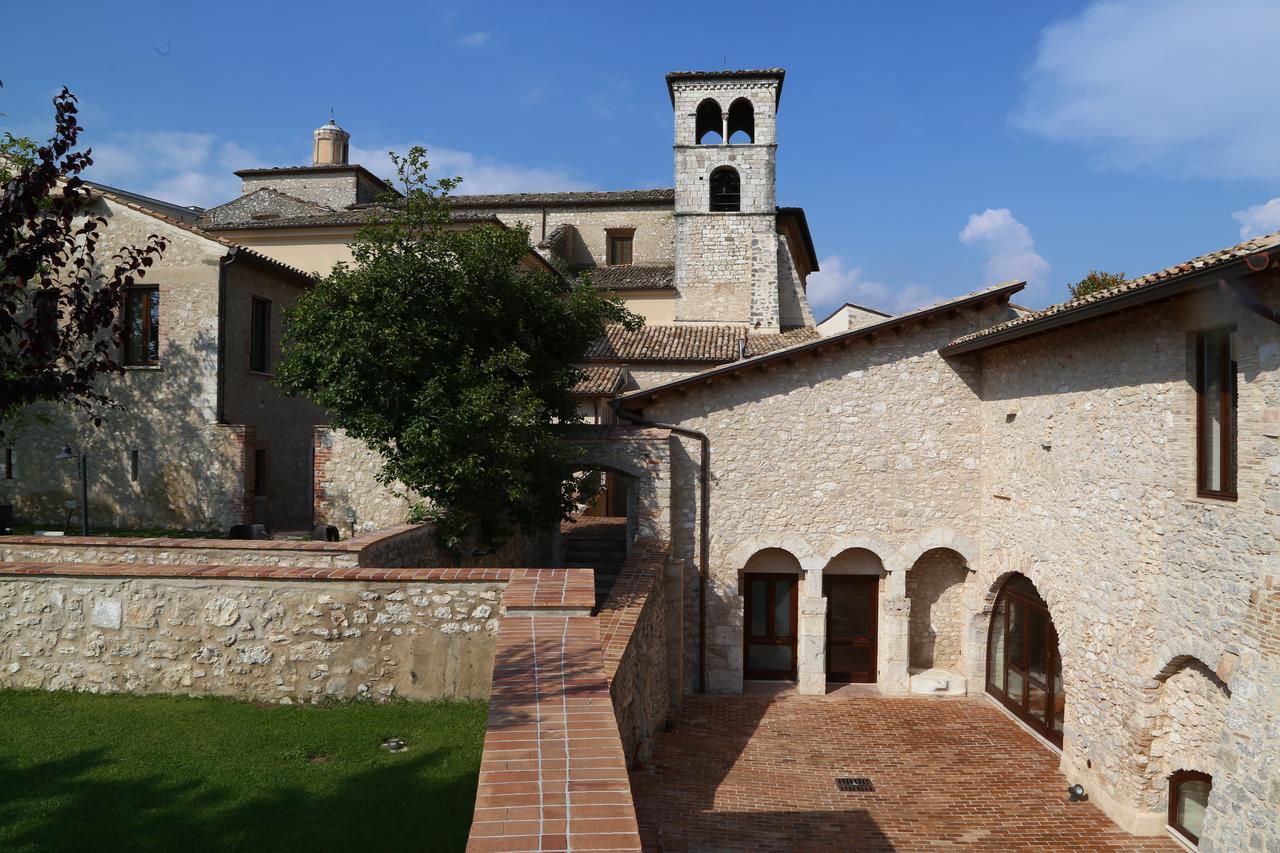 מלון Veroli Monastero Di Sant'Erasmo מראה חיצוני תמונה