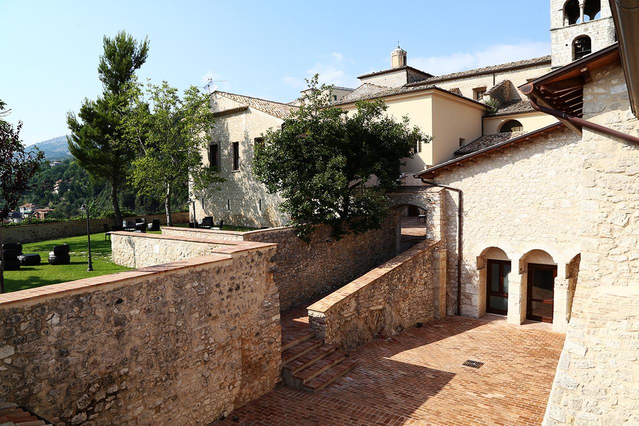 מלון Veroli Monastero Di Sant'Erasmo מראה חיצוני תמונה