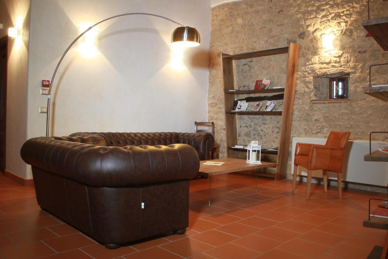 מלון Veroli Monastero Di Sant'Erasmo מראה חיצוני תמונה